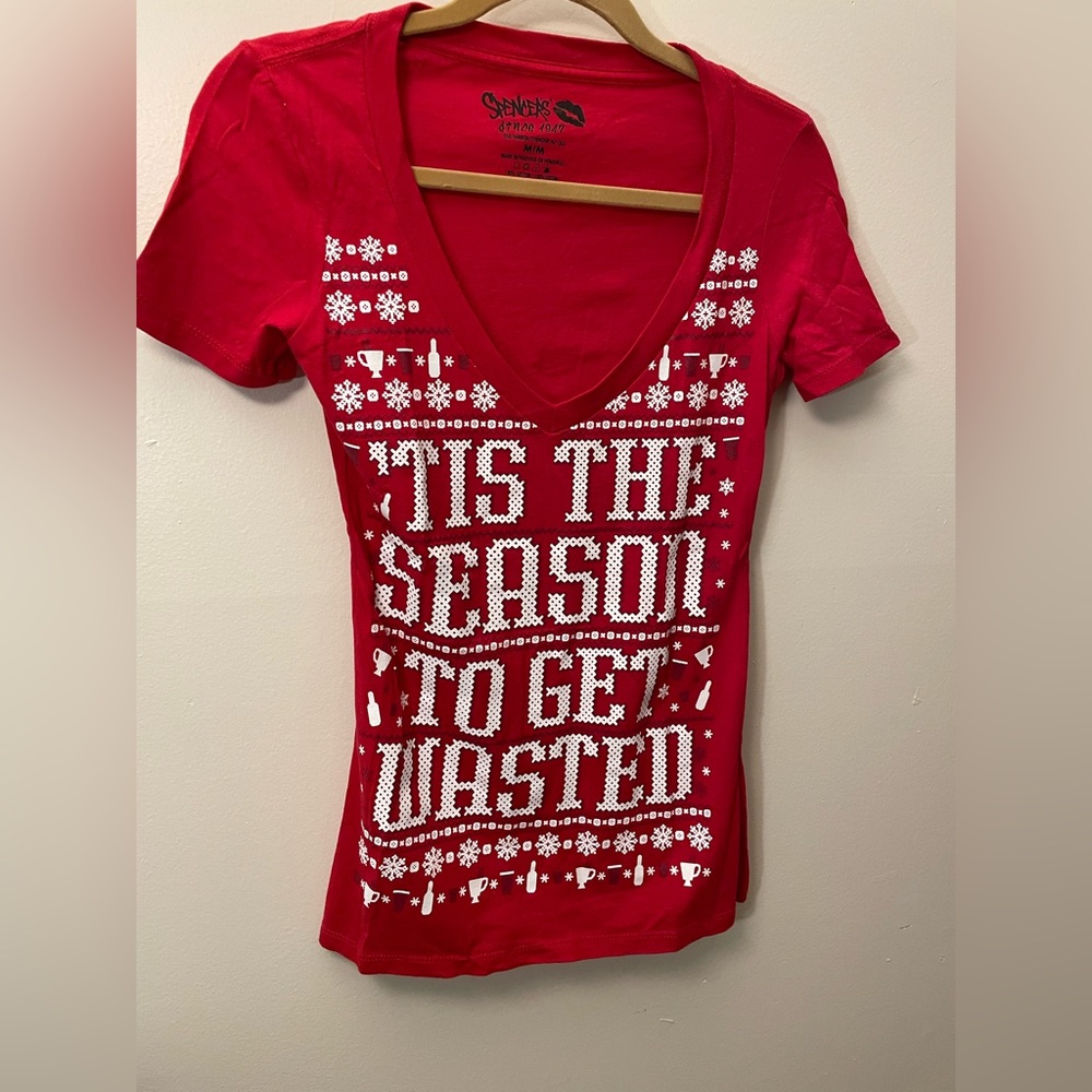 Unique Vintage : Spencer’s Christmas Tee shirt